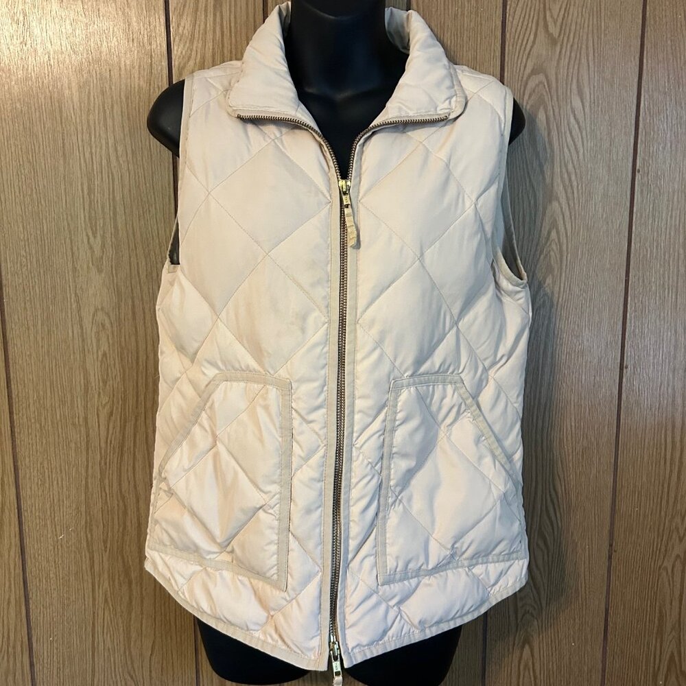 ✨ J.Crew Quilted Vest- Lightweight & Stylish! ✨